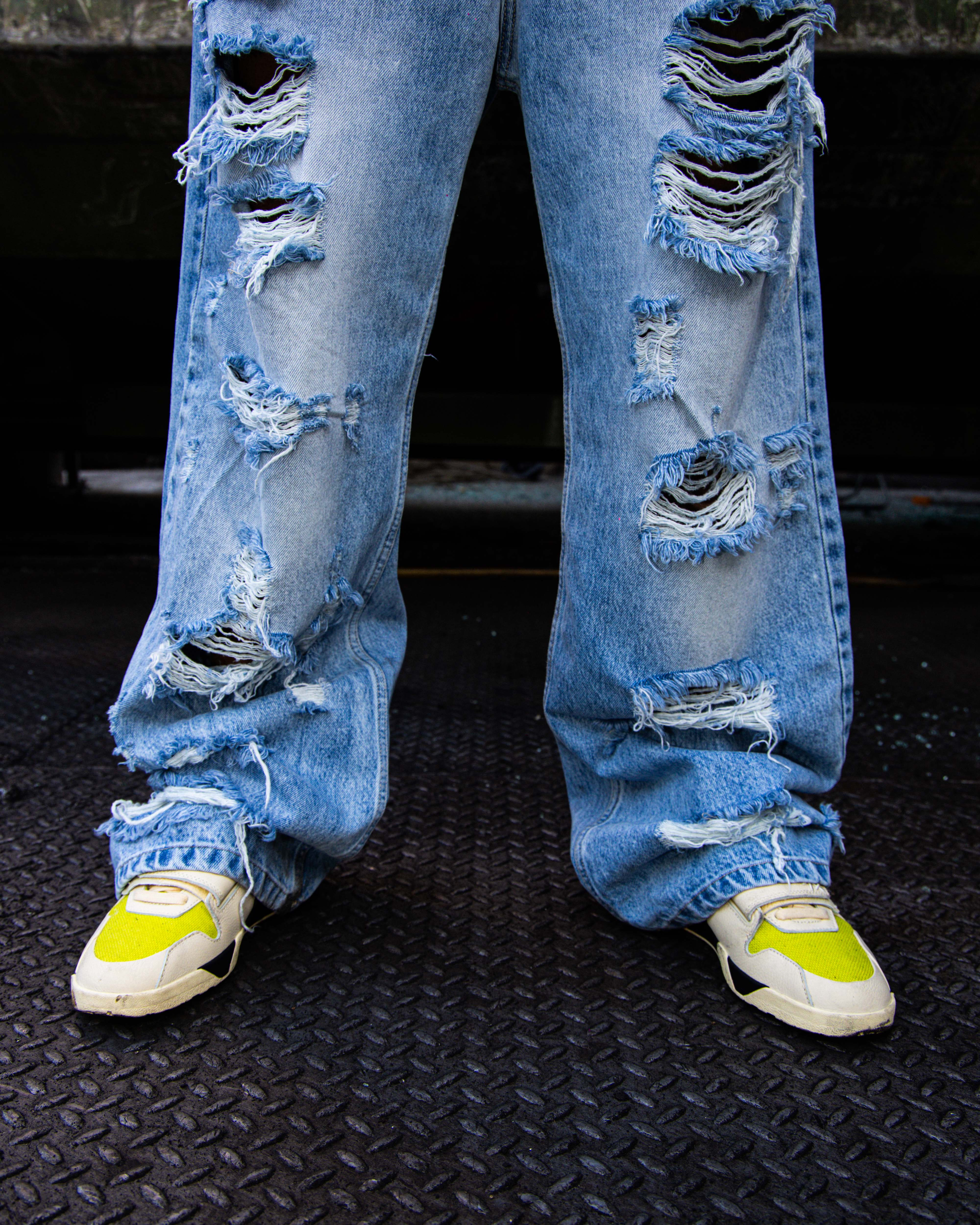Jeans Torn Light Blue