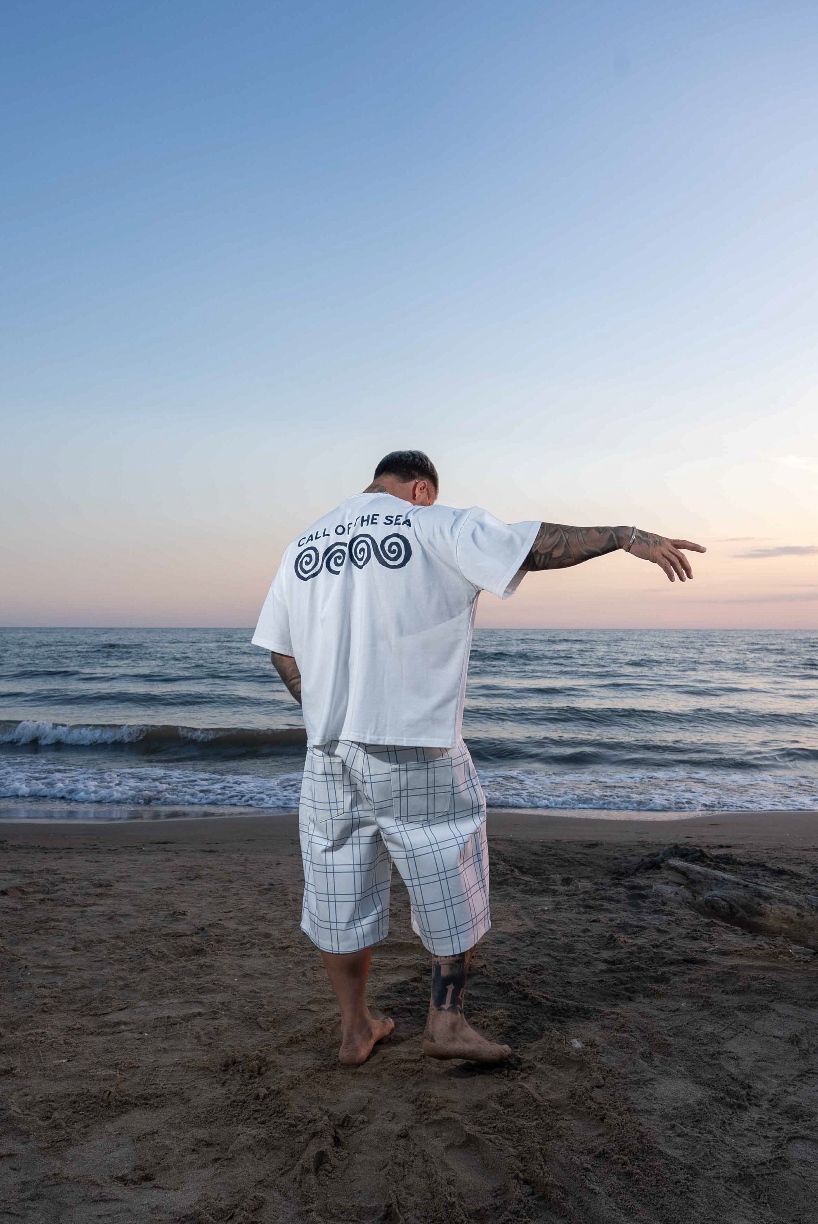 Tee Sea White